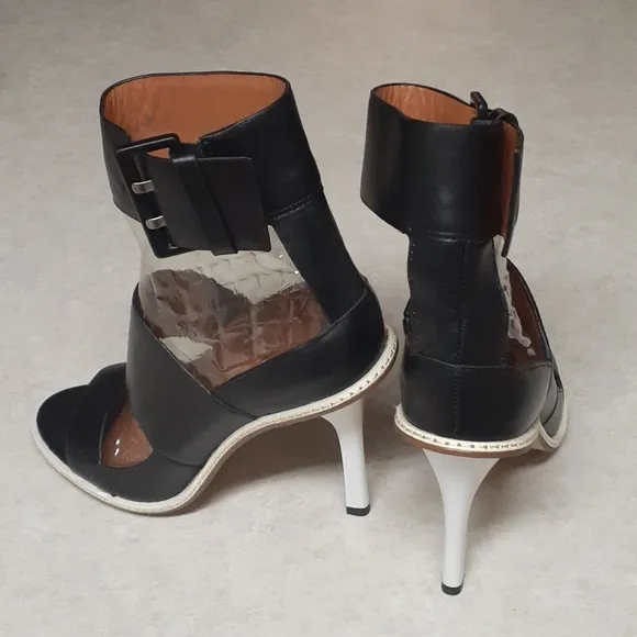 DEREK LAM Stilleto Sandals