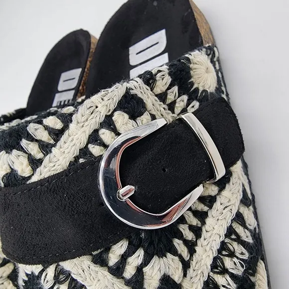 Dirty Laundry Bunches Crochet Clog Womens 8.5M Black/White Buckle Boho Shoes 38