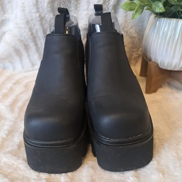 Dolls Kill Lamoda Black Platform Chunky Sole Shoes Goth Punk Over Lunch Size 8