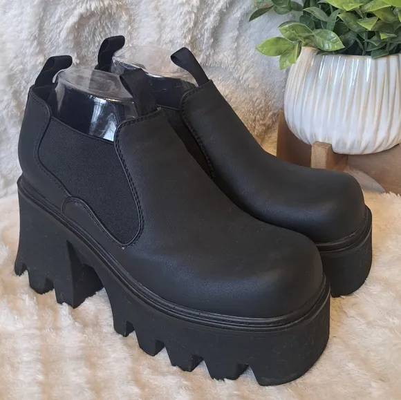 Dolls Kill Lamoda Black Platform Chunky Sole Shoes Goth Punk Over Lunch Size 8