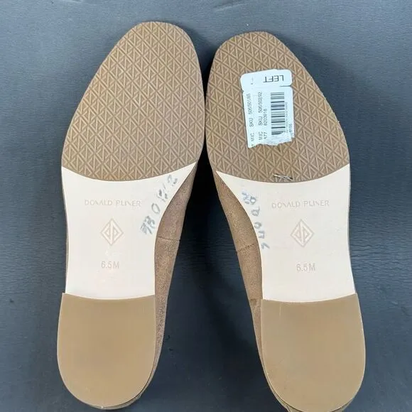 DONALD J PLINER Tamryn leather Beige gold slip on loafer shoes womens size 6.5