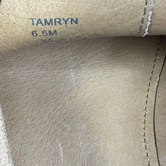 DONALD J PLINER Tamryn leather Beige gold slip on loafer shoes womens size 6.5