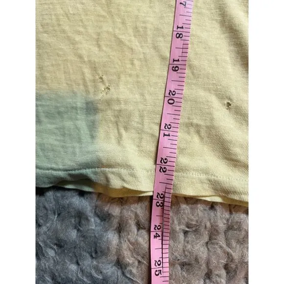 Down among the sheltering palms  t-shirt yellow size small