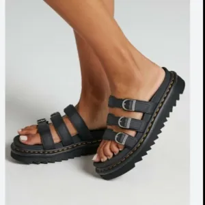 Dr Martens Black Blaire Leather Slide Sandals Sz-11 NWOT