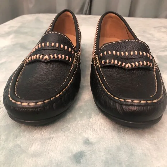 Driver Club USA Womens Moccasin Size 10 Loafers Black /Tan stiching