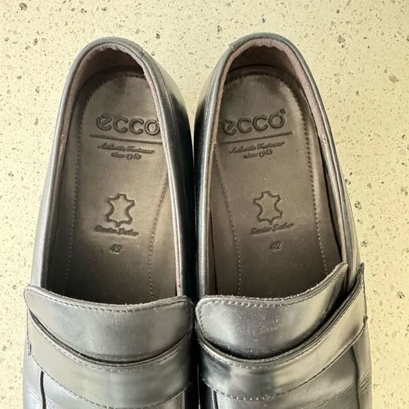 ECCO Men’s Black Leather Sleek Loafers Slip On Style Shoes Size EU42 / US8-8.5