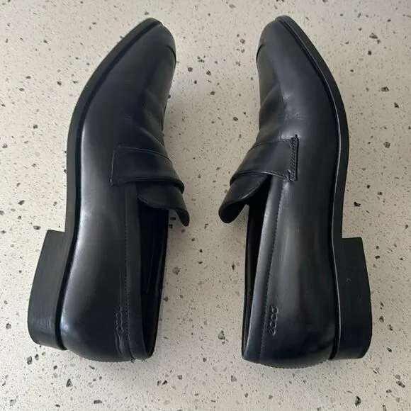 ECCO Men’s Black Leather Sleek Loafers Slip On Style Shoes Size EU42 / US8-8.5