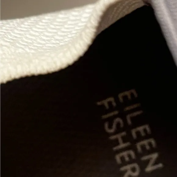 Eileen Fisher Fly Knit Renew Low Top Women Sz 9 Athletic Shoes Sneakers White