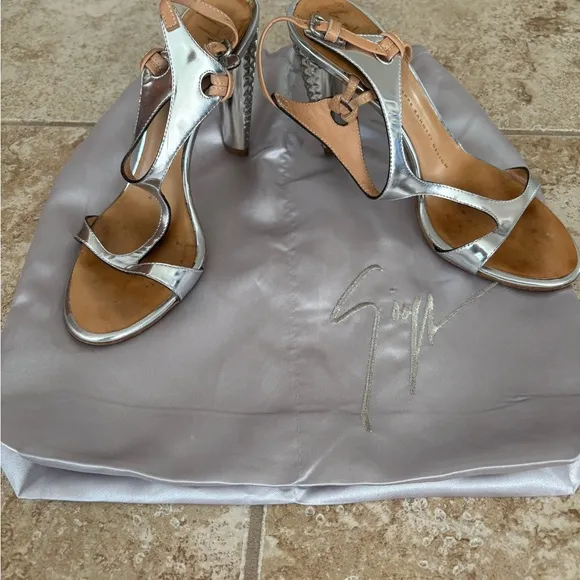 Elegant Silver Women's Sandals