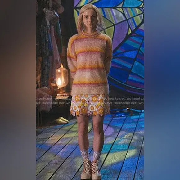 Enid - Wednesday skirt costumeFloral Crochet Skirt with Yellow Converse Sneakers