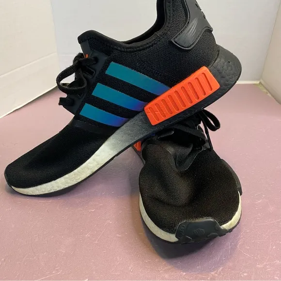 EUC Adidas Shoes Mens NMD R1 Running Sneakers Solar Orange Sports FW0185