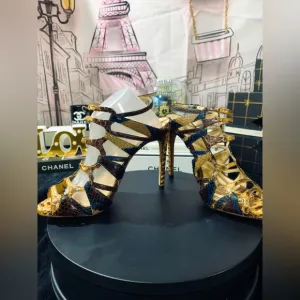 EUC🎀🎀🎀Alexandre BirmanMulti straps sandals.