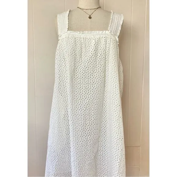 Everlane The Eyelet Smock Dress in White Size Medium Gently Used