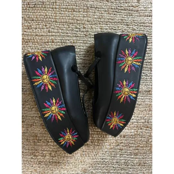 Farm Rio sz 7 Black Platform Mary Jane Ballerina Embroidered Chunky Heel Shoes