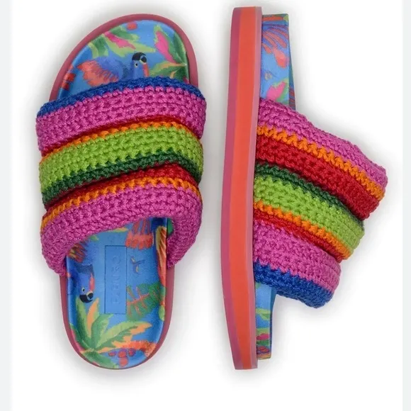 Farm Rio Womens Blue Macaw Crochet Anatomic Slide Sandals Made In Brazil Size 10