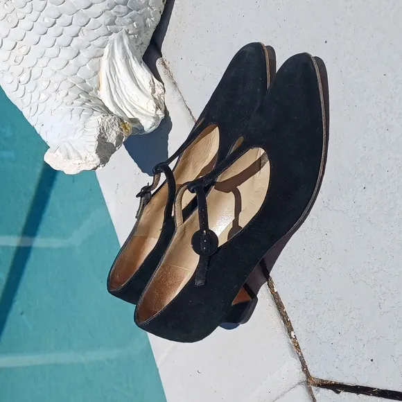 Ferragamo Vintage T-strap Suede Black Mary Janes With Mini Heel 7.5 M