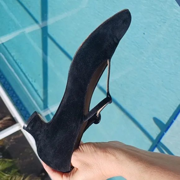 Ferragamo Vintage T-strap Suede Black Mary Janes With Mini Heel 7.5 M