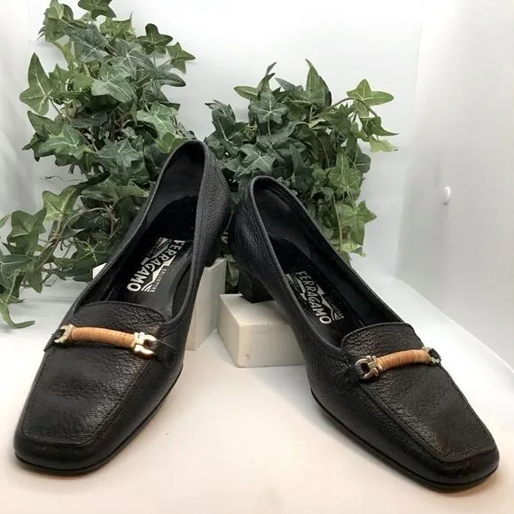 Ferragamo Black Pebbled Leather Pump Shoes 7B