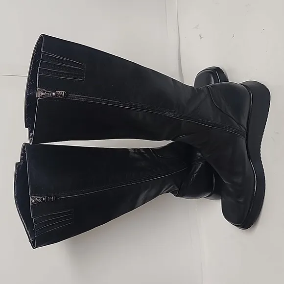 Fiorangelo black leather VINTAGE square toe boots. Made in Italy. GoGo. Goth.