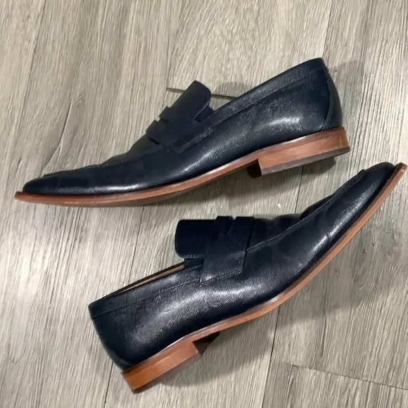 Florsheim Navy Blue Textured Leather Slip-On Loafers size 11 D