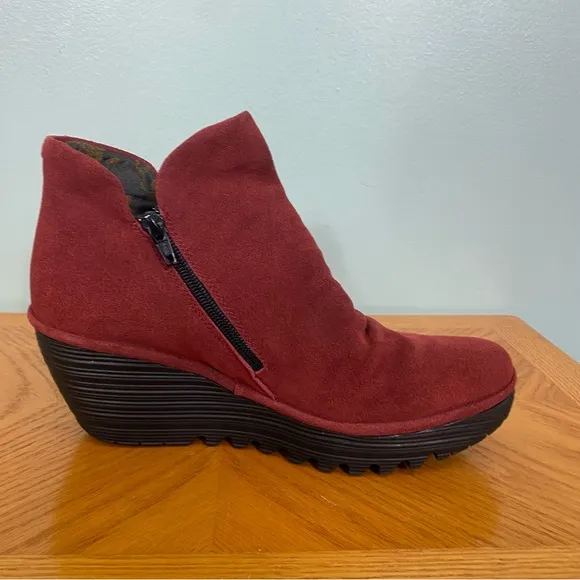 Fly London Yamy Wedge Zip Up Suede Leather Red Size 10 Ankle Booties‎