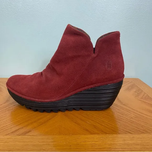 Fly London Yamy Wedge Zip Up Suede Leather Red Size 10 Ankle Booties‎