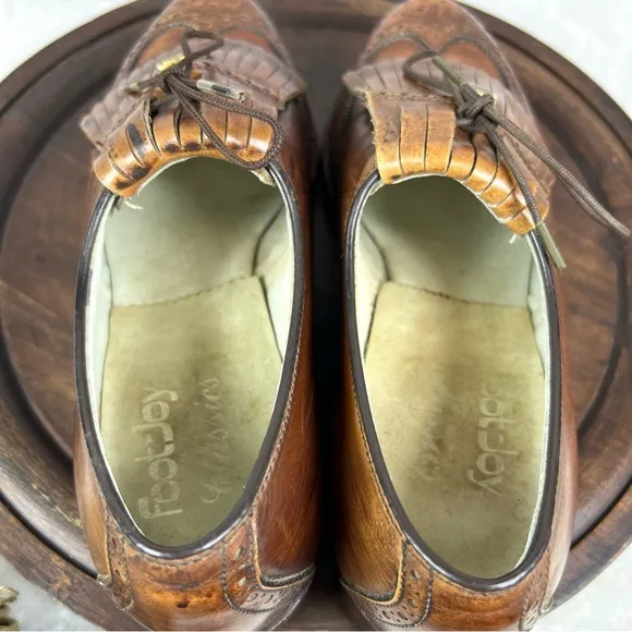 Footjoy Vintage Women’s Kiltie Leather Cleat Brown Golf Shoes Size 7 B