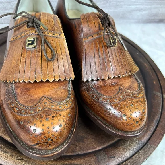 Footjoy Vintage Women’s Kiltie Leather Cleat Brown Golf Shoes Size 7 B