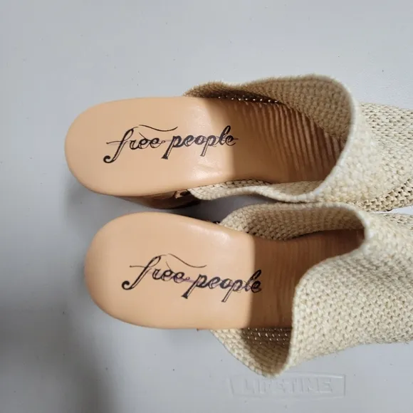 Free People Claudia Crochet Clogs Size 39.