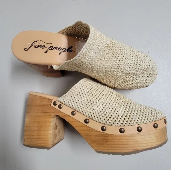 Free People Claudia Crochet Clogs Size 39.