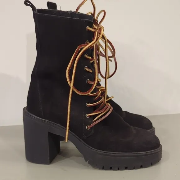 Free People Dylan Lace Up Boots in Black Suede size 37