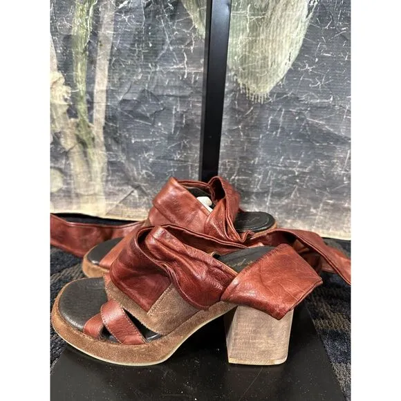 Free People Emmy Wrap Clog Size 38