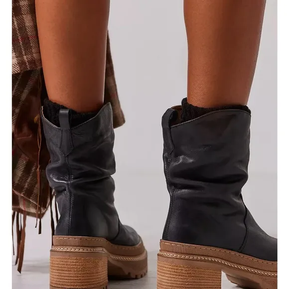 Free People Mel Slouch Boot size 9 Leather Chunky Platform Black Grunge Like New