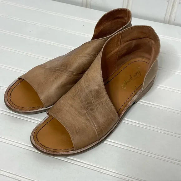 Free People Mont Blanc D‘Orsay Slip-On Brown Tan Leather Sandal Size 40 US 9.5