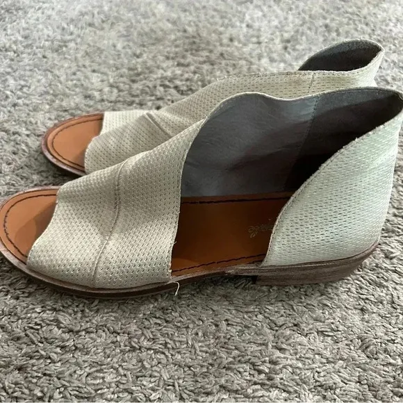 Free People mont blanc sandal ivory cream leather sz 40 9 9.5 9 1/2 stacked heel