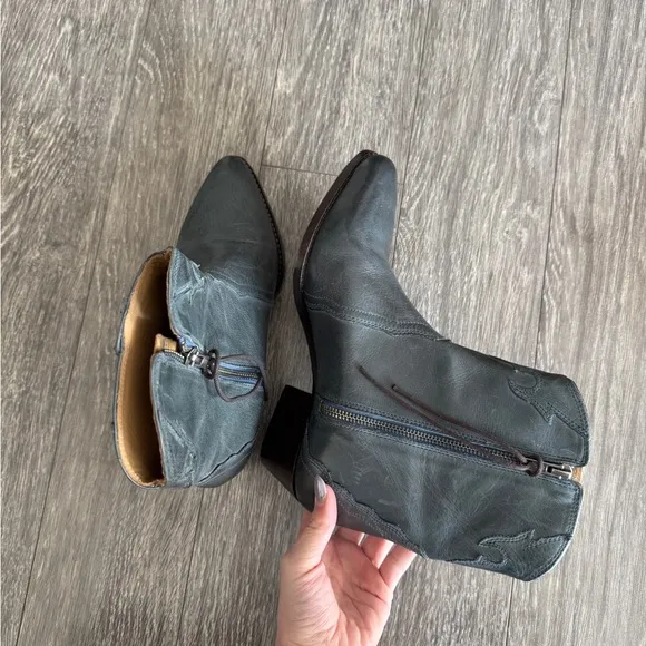 FREE PEOPLE New Frontier Western Boots in Stargazer 38