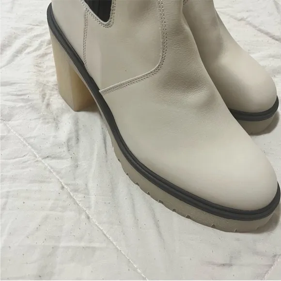 Free People Women’s James Chelsea Chunky Platform Boots White Black Size 9