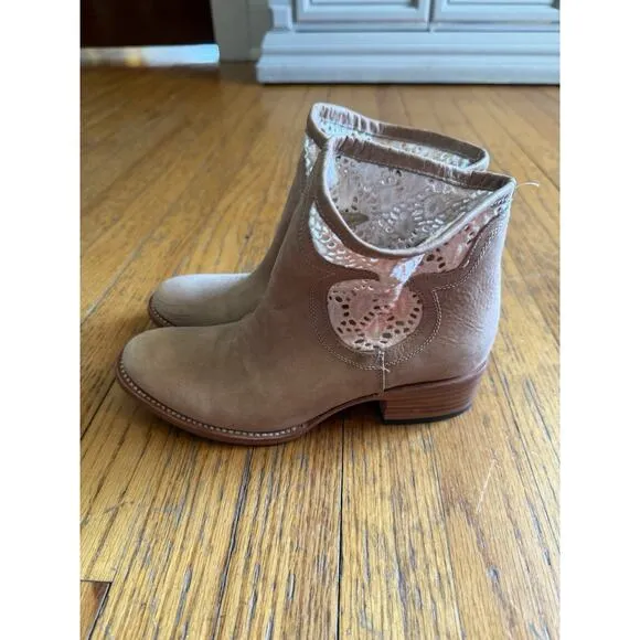 Freebird by Steven Coyote Crochet Leather Ankle Booties Size 7 M