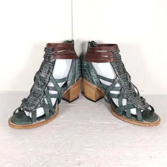 FREEBIRD BY STEVEN Women's Penny US9M Green Leather Distressed Sandals