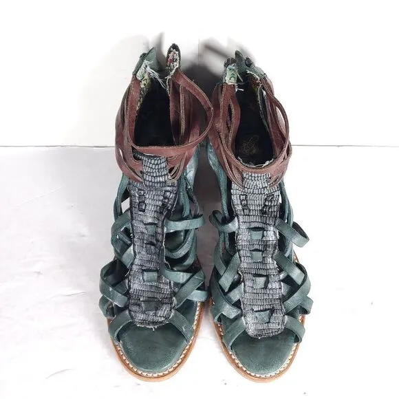 FREEBIRD BY STEVEN Women's Penny US9M Green Leather Distressed Sandals