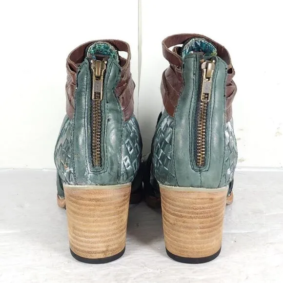 FREEBIRD BY STEVEN Women's Penny US9M Green Leather Distressed Sandals
