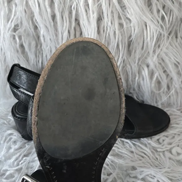 Frye Black Leather Ankle Straps Sandals