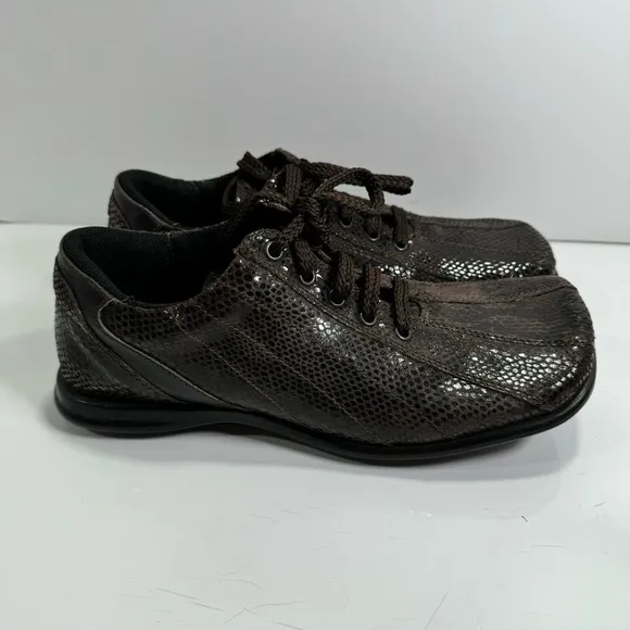 GBX Men’s Shoes sz 7 Vintage Square Toe Y2K #G638
