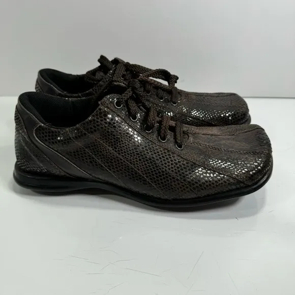 GBX Men’s Shoes sz 7 Vintage Square Toe Y2K #G638