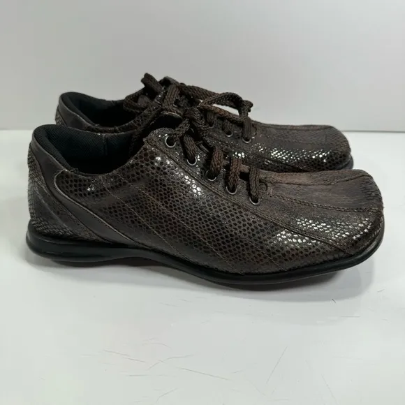GBX Men’s Shoes sz 7 Vintage Square Toe Y2K #G638