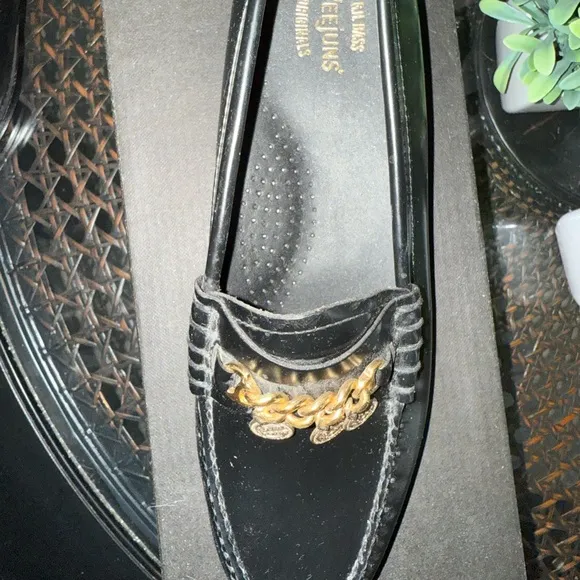 G.H. Bass &amp; Co. Women’s Penny Black Loafers with Gold Accents NIB!
