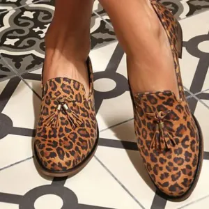 Girotti Slip On Leather Tassel Loafers in Leopard Print - Size 40 EU 9 1/2 US