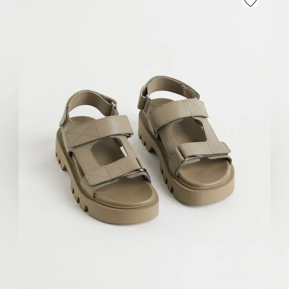 H&amp;M sage green chunky sandals. NWOT. Size US (37).