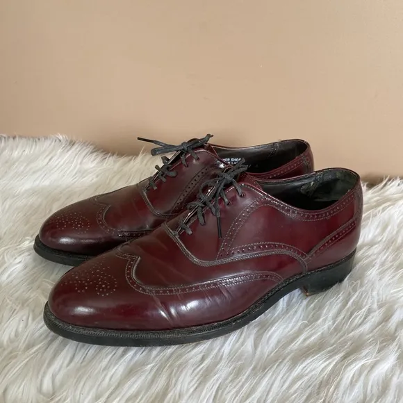 {Hanover} Vintage MasterFlex Wingtip Dress Shoes - Men's 9.5