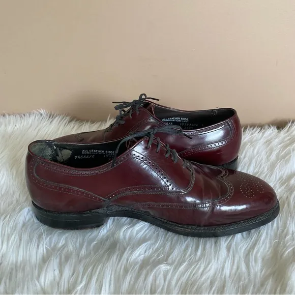 {Hanover} Vintage MasterFlex Wingtip Dress Shoes - Men's 9.5
